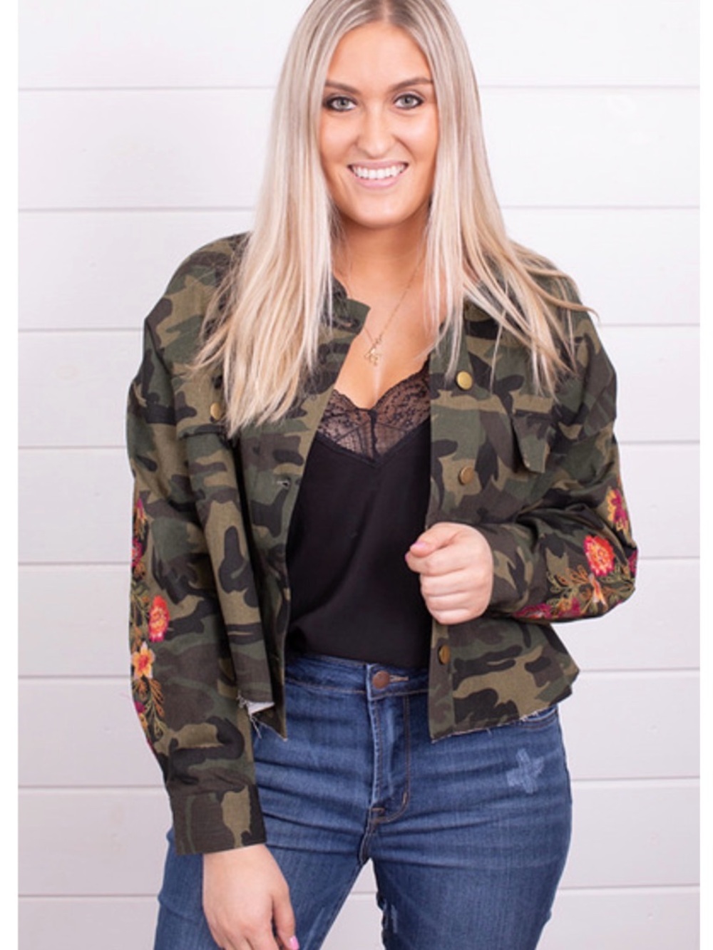 NWT Savannah Jane Camo Embroidered Sleeve Sequin Jacket